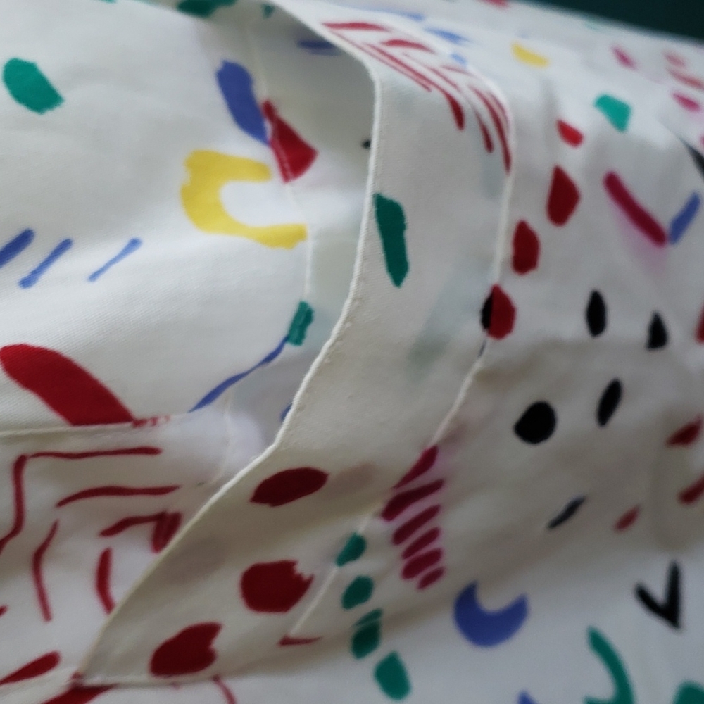VINTAGE SUNDRESS Geary Roark Kamisoto. Size 10. White with multicolored pattern. - Picture 4 of 13